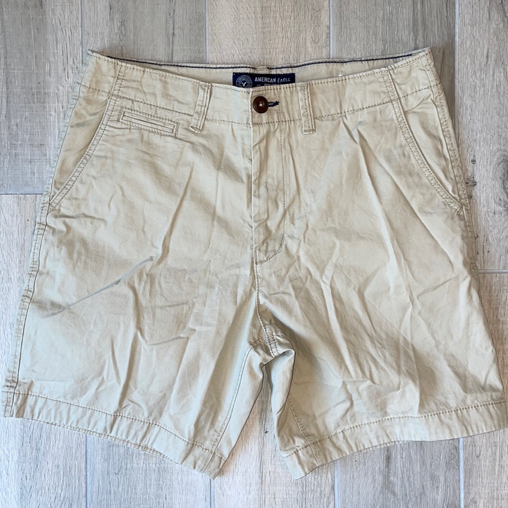 American Eagle Men’s Khaki Prep Shorts